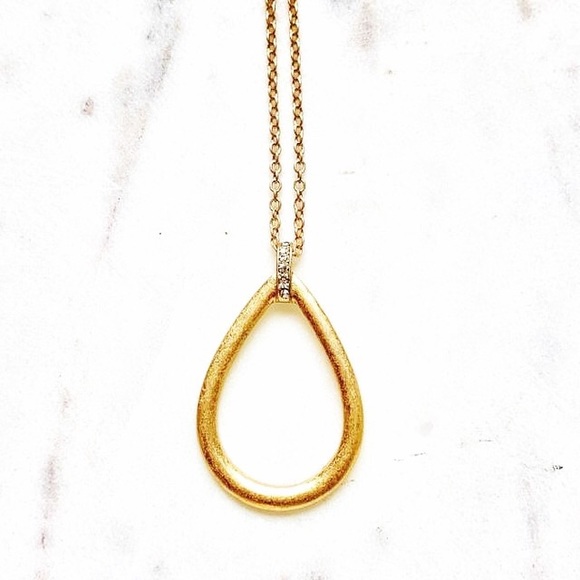 Matte Golden Teardrop Pendant with Crystal Accents Necklace!! GORGEOUS!!… - Picture 1 of 3